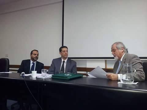 Dr Cesari Hernández expone en la UAI
