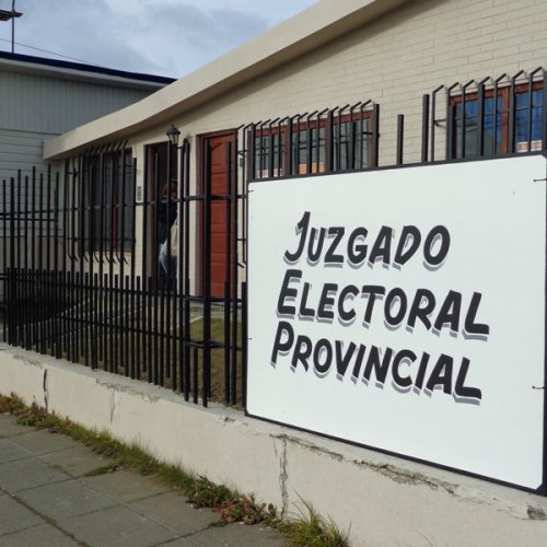 Está habilitada la atención para la justificación de la no emisión del voto en Tierra del Fuego