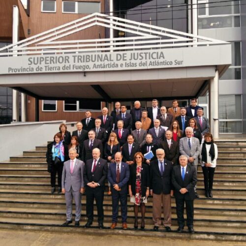 Más de 40 jueces y juezas participaron de la reunión mensual de Comisión Directiva de la JUFEJUS en Ushuaia